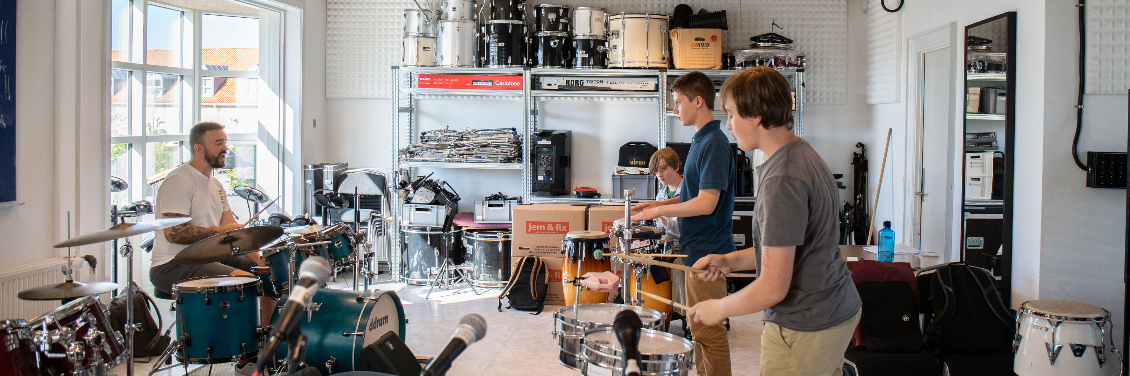 Gruppeundervisning i trommer